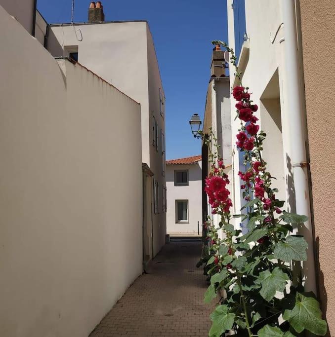 Sunny Studio Terrasse, Hypercentre La Plage A 2 Pas ! Les Sables-dʼOlonne Exterior foto